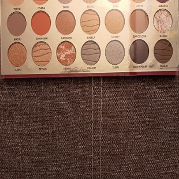 Beauty Concepts - Glam Around the World - Eyeshadow Palette - Picture 5 of 9